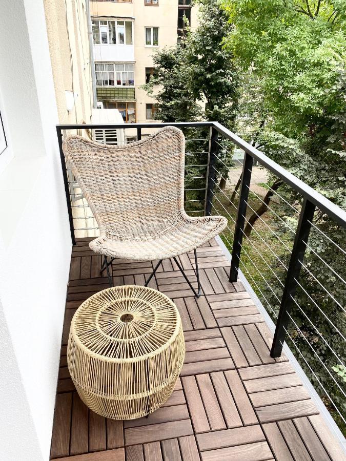White Goose Apartment *
